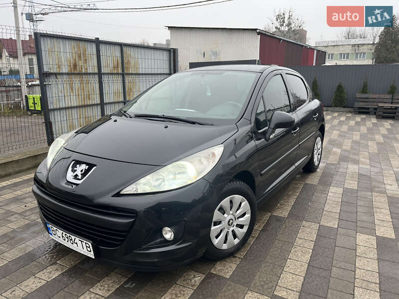 Хэтчбек Peugeot 207 2010 в Львове фото Хэтчбек Peugeot 207 2010 в Львове