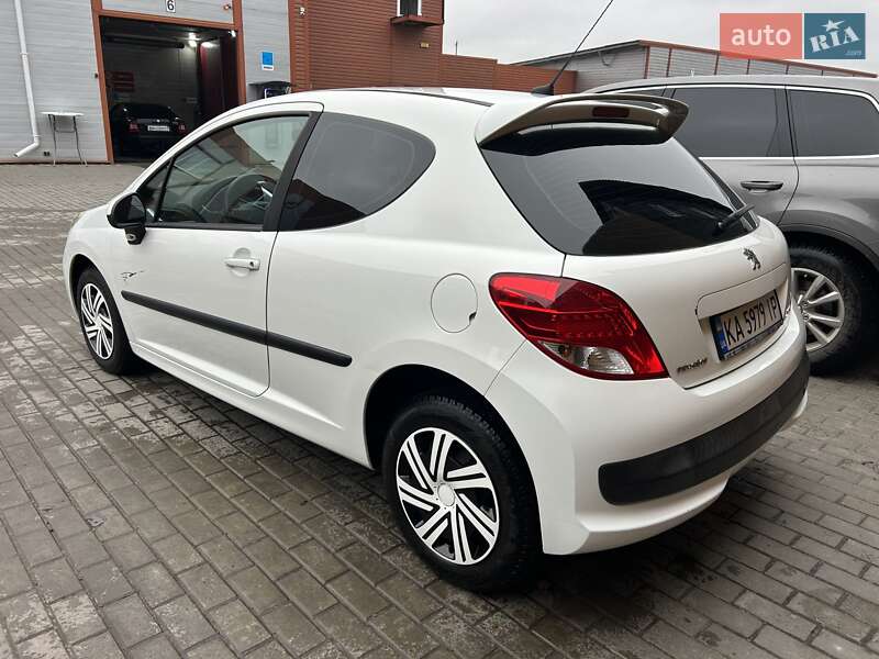 Peugeot 207 2009