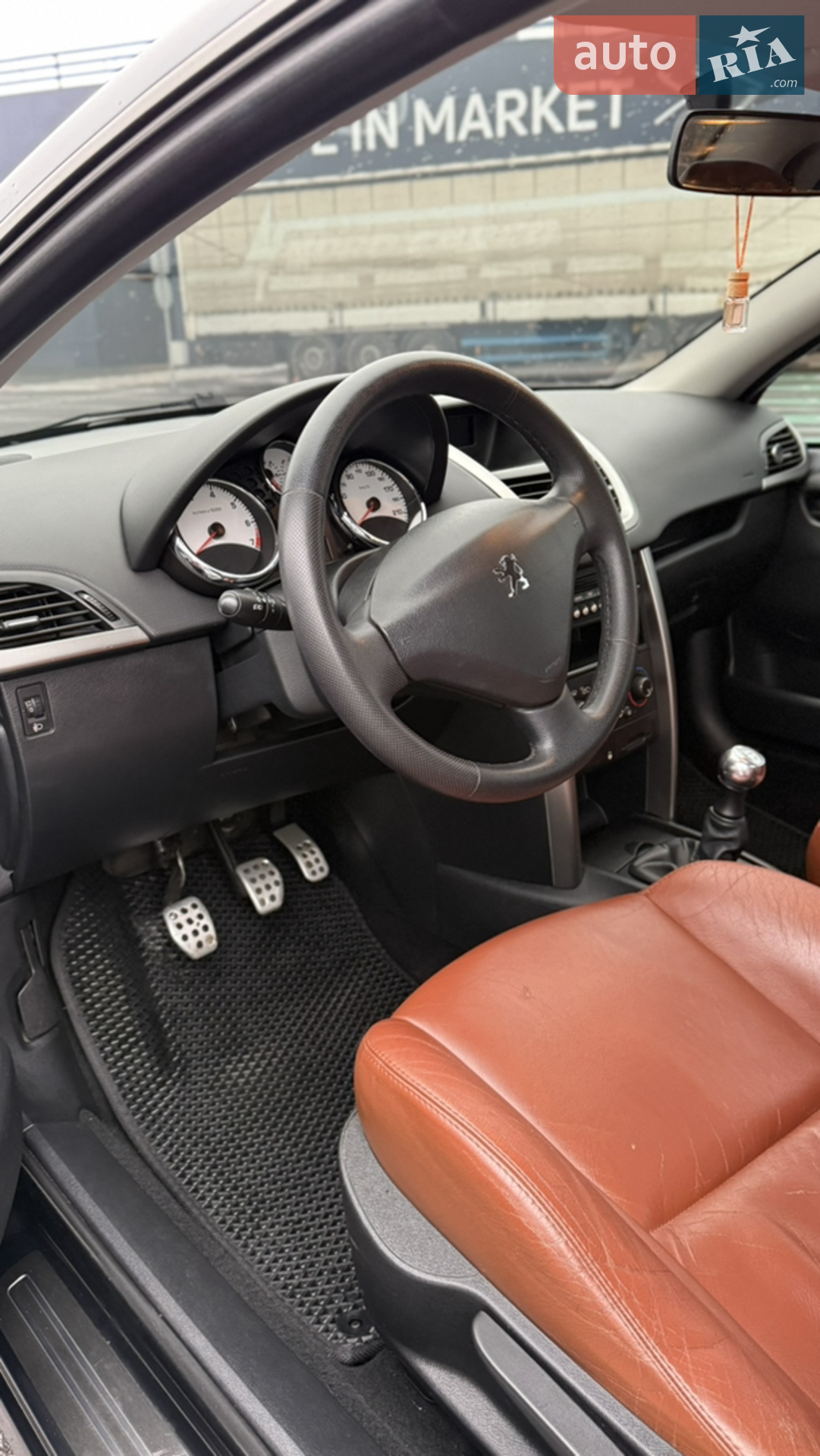 2010 Peugeot 207 - мініатюра 8