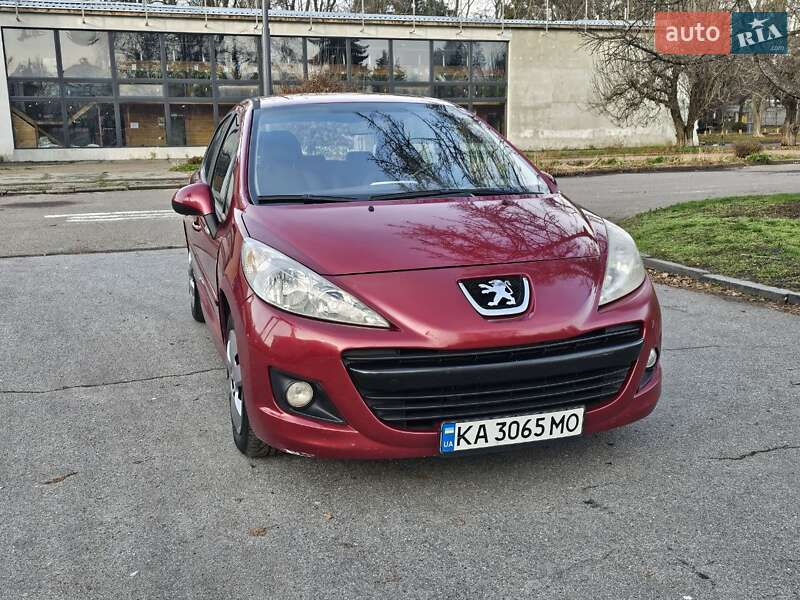Хэтчбек Peugeot 207 2010 в Киеве фото 11 Хэтчбек Peugeot 207 2010 в Киеве