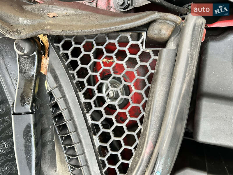 Хэтчбек Peugeot 207 2011 в Брусилове