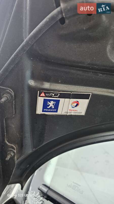 Хэтчбек Peugeot 207 2010 в Стрые