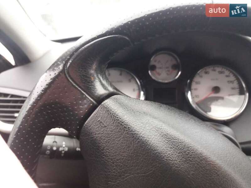 Універсал Peugeot 207 2007 в Тернополі
