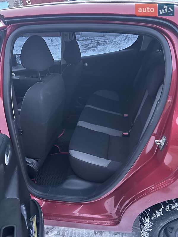 Хэтчбек Peugeot 207 2008 в Запорожье фото 11 Хэтчбек Peugeot 207 2008 в Запорожье