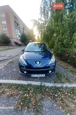 Хэтчбек Peugeot 207 2009 в Мукачево