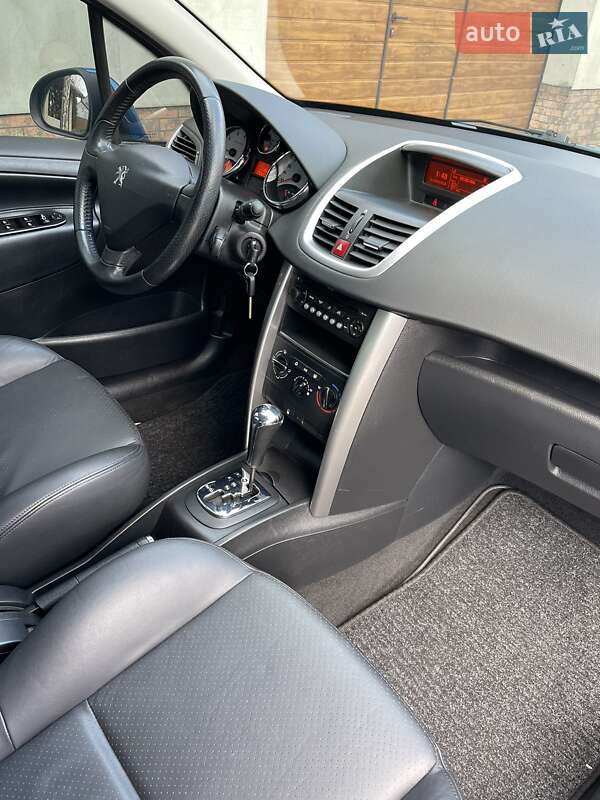 Универсал Peugeot 207 2009 в Мукачево