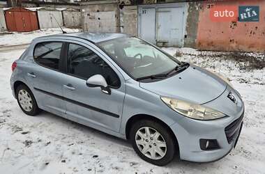 Хетчбек Peugeot 207 2010 в Шептицькому