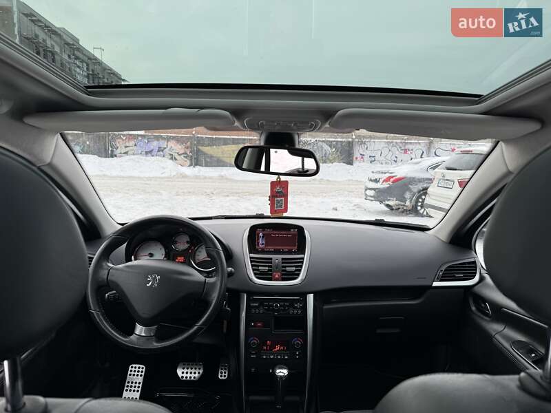 Универсал Peugeot 207 2011 в Луцке