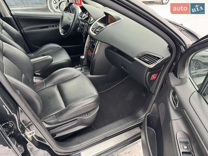 Универсал Peugeot 207 2011 в Луцке