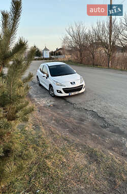 Хетчбек Peugeot 207 2012 в Рівному