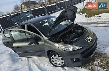 Хэтчбек Peugeot 207 2010 в Стрые