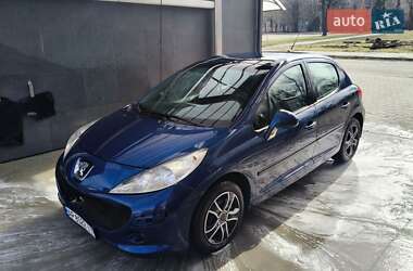 Хэтчбек Peugeot 207 2009 в Запорожье