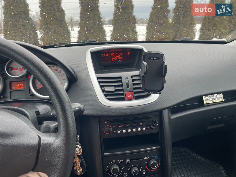 Хэтчбек Peugeot 207 2010 в Львове
