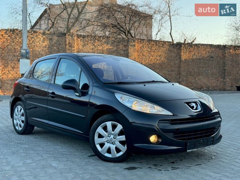 Хетчбек Peugeot 207 2006 в Рівному