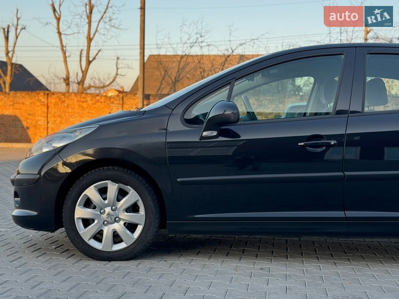 Хетчбек Peugeot 207 2006 в Рівному