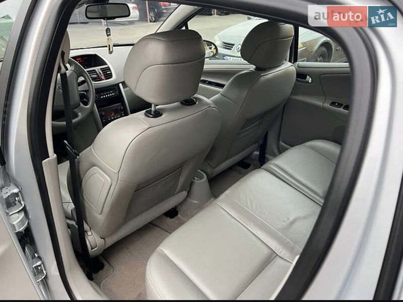Хэтчбек Peugeot 207 2007 в Львове