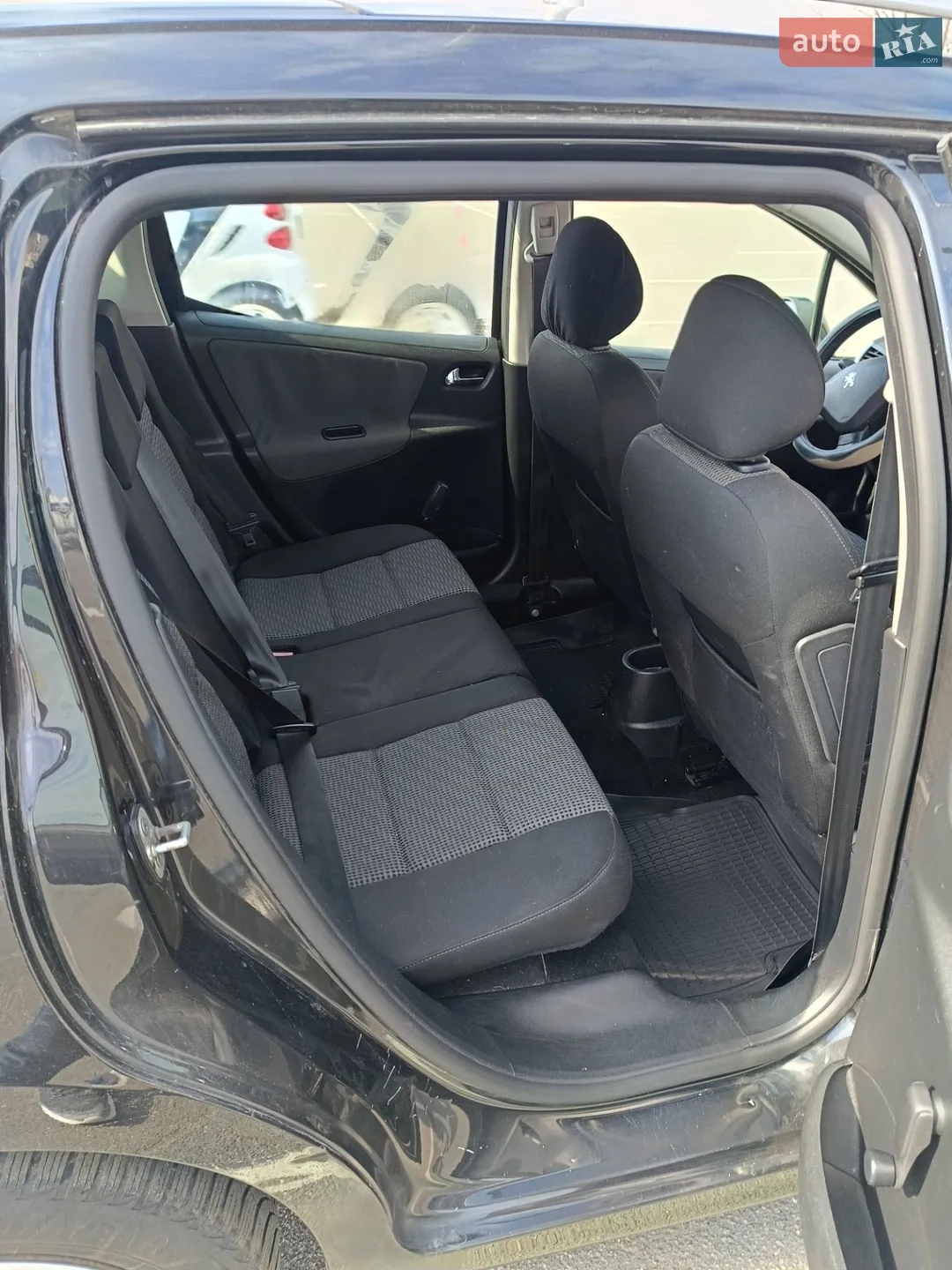 2010 Peugeot 207 - мініатюра 3