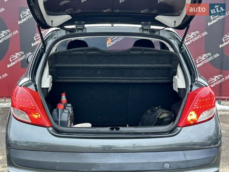 Хетчбек Peugeot 207 2010 в Сумах