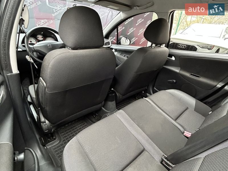 Хетчбек Peugeot 207 2010 в Сумах