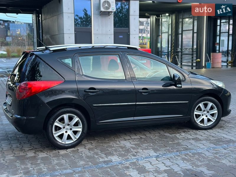 Универсал Peugeot 207 2009 в Ровно