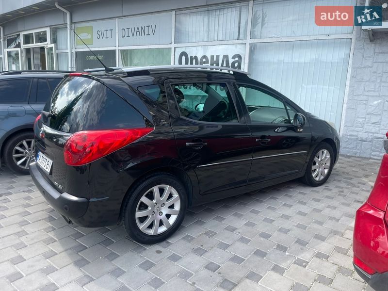 Универсал Peugeot 207 2010 в Киеве
