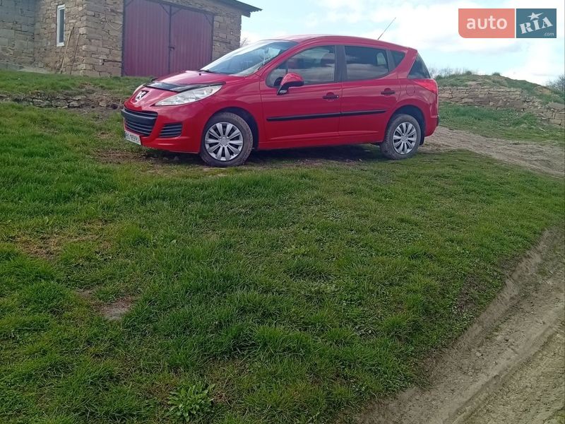 Универсал Peugeot 207 2010 в Теребовле