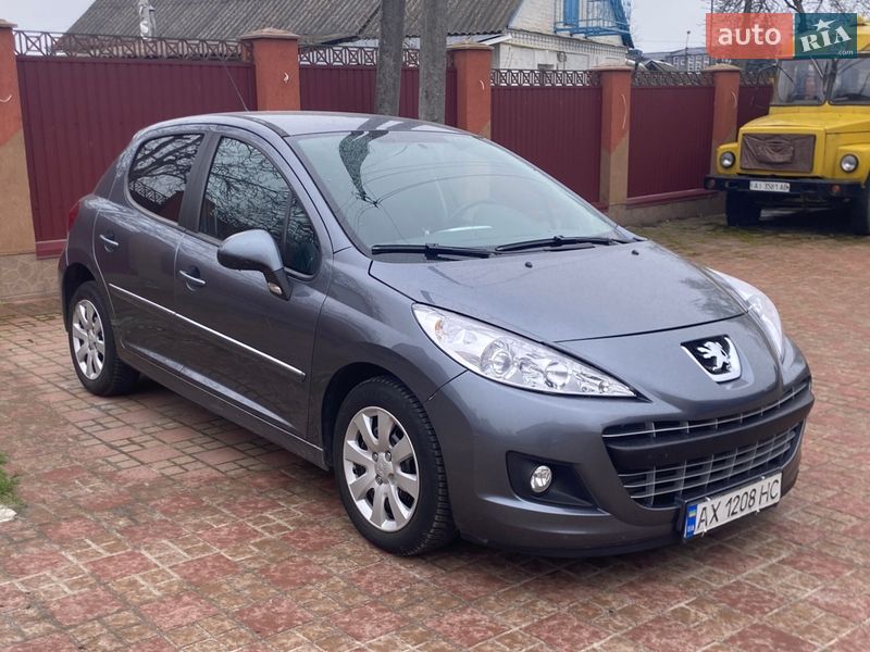 Peugeot 207 2011