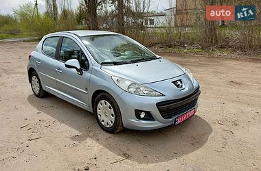 Хэтчбек Peugeot 207 2011 в Фастове