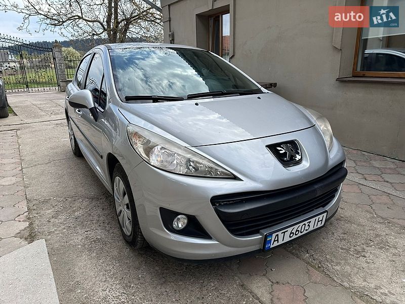 Peugeot 207 2010