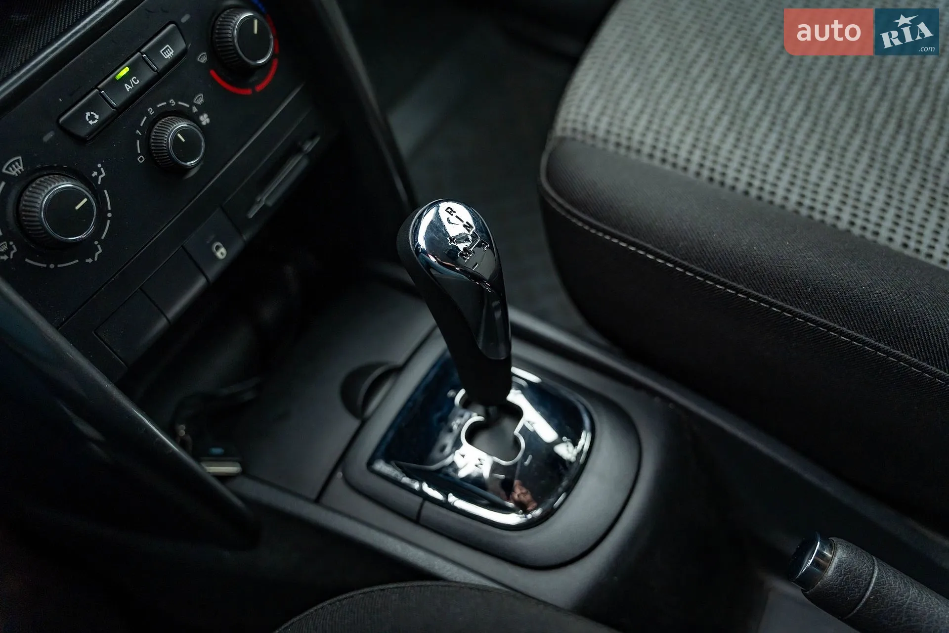 2010 Peugeot 207 - мініатюра 17