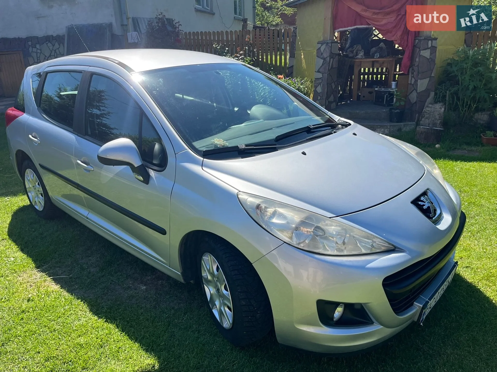 2010 Peugeot 207 - мініатюра 2