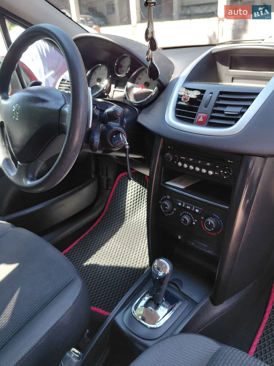 2010 Peugeot 207 - мініатюра 8