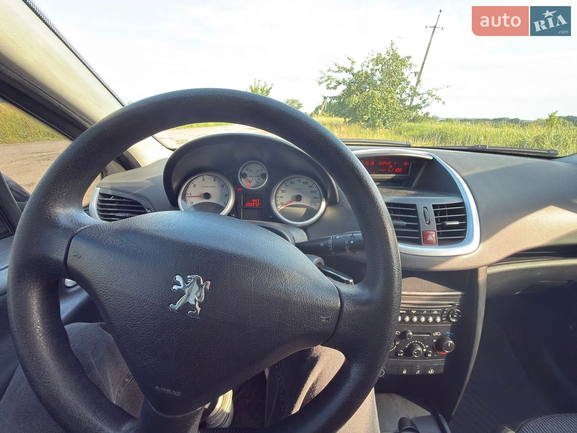 2010 Peugeot 207 - мініатюра 7