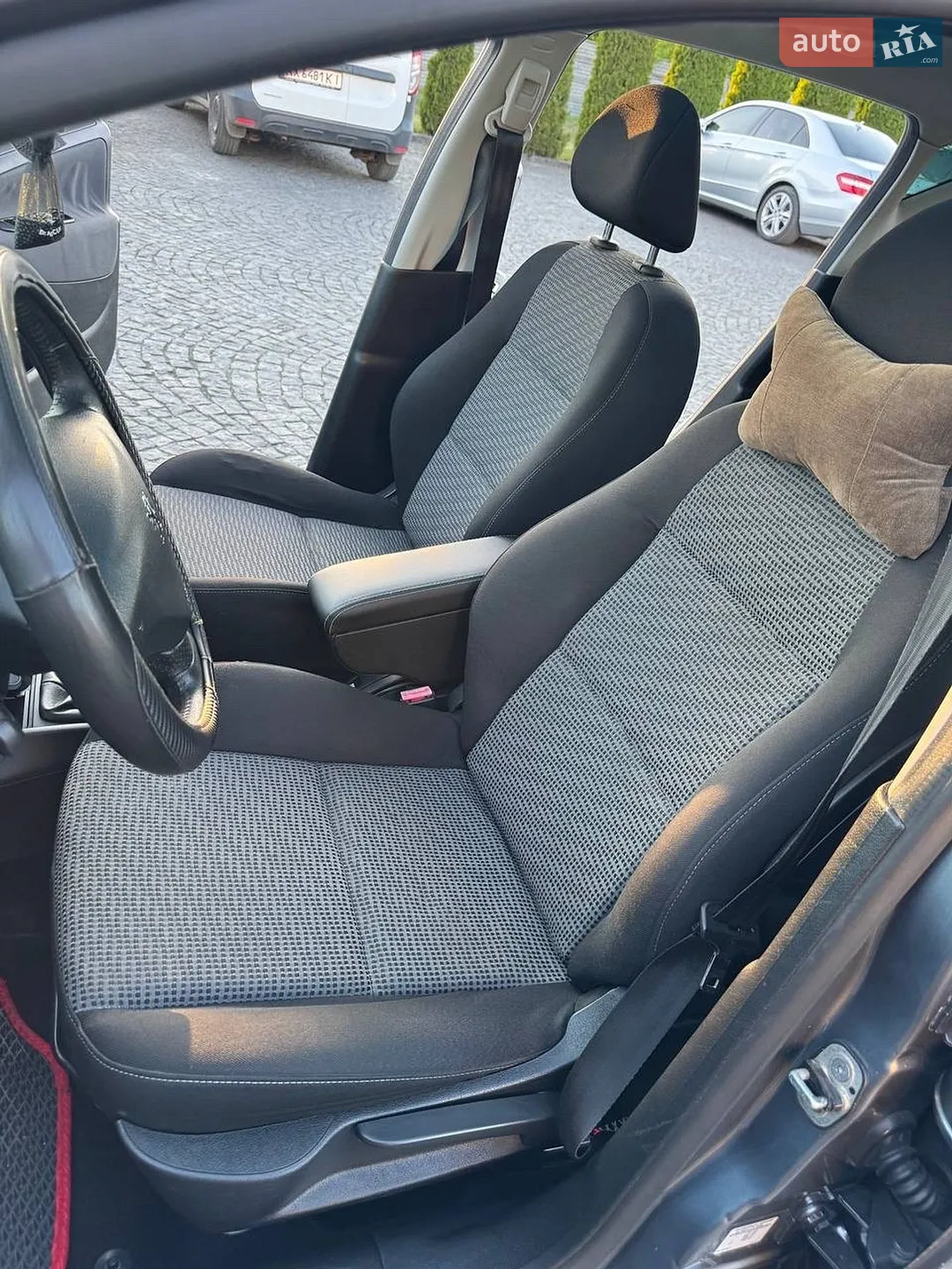 2010 Peugeot 207 - мініатюра 11