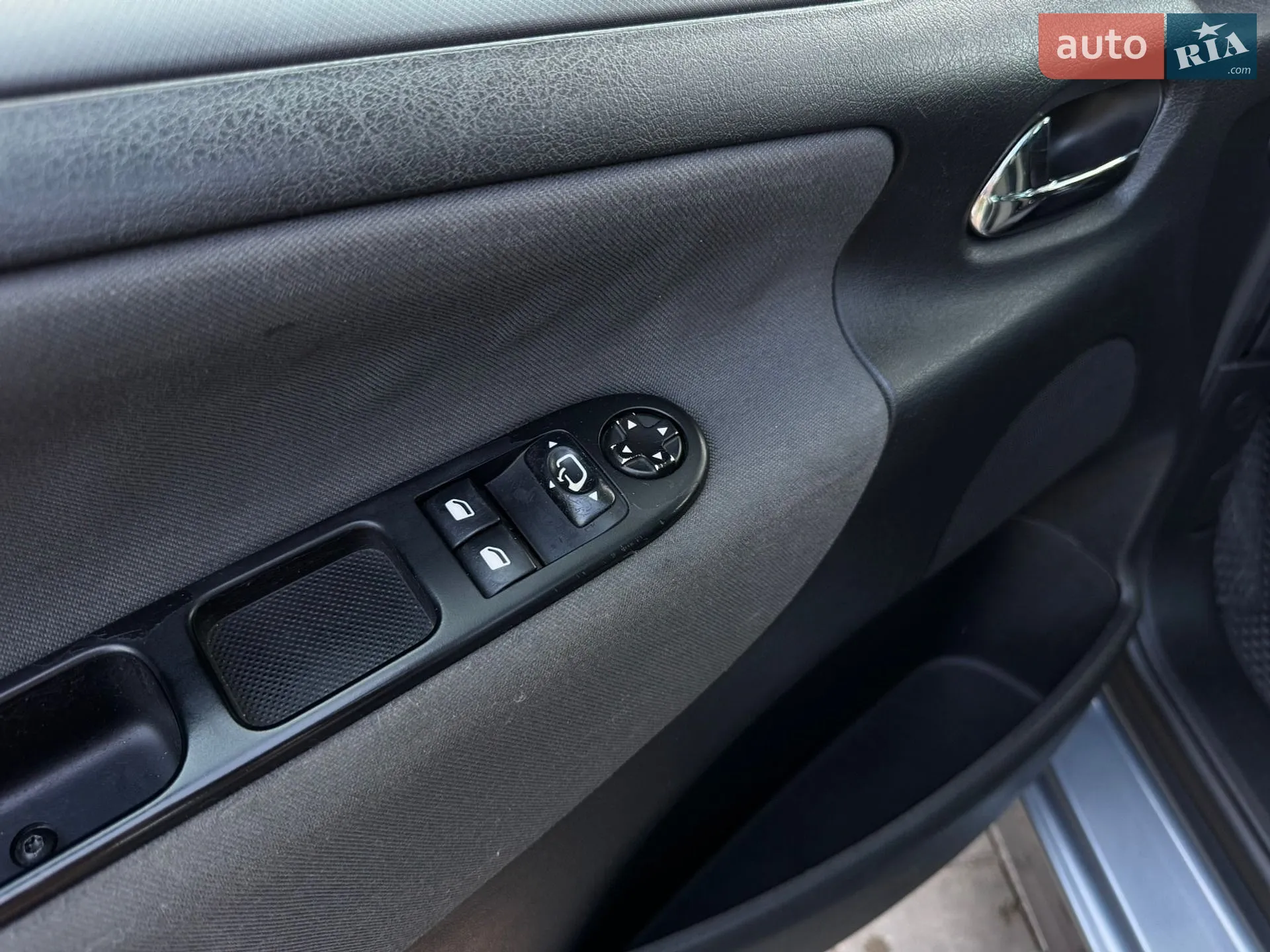2011 Peugeot 207 - мініатюра 10