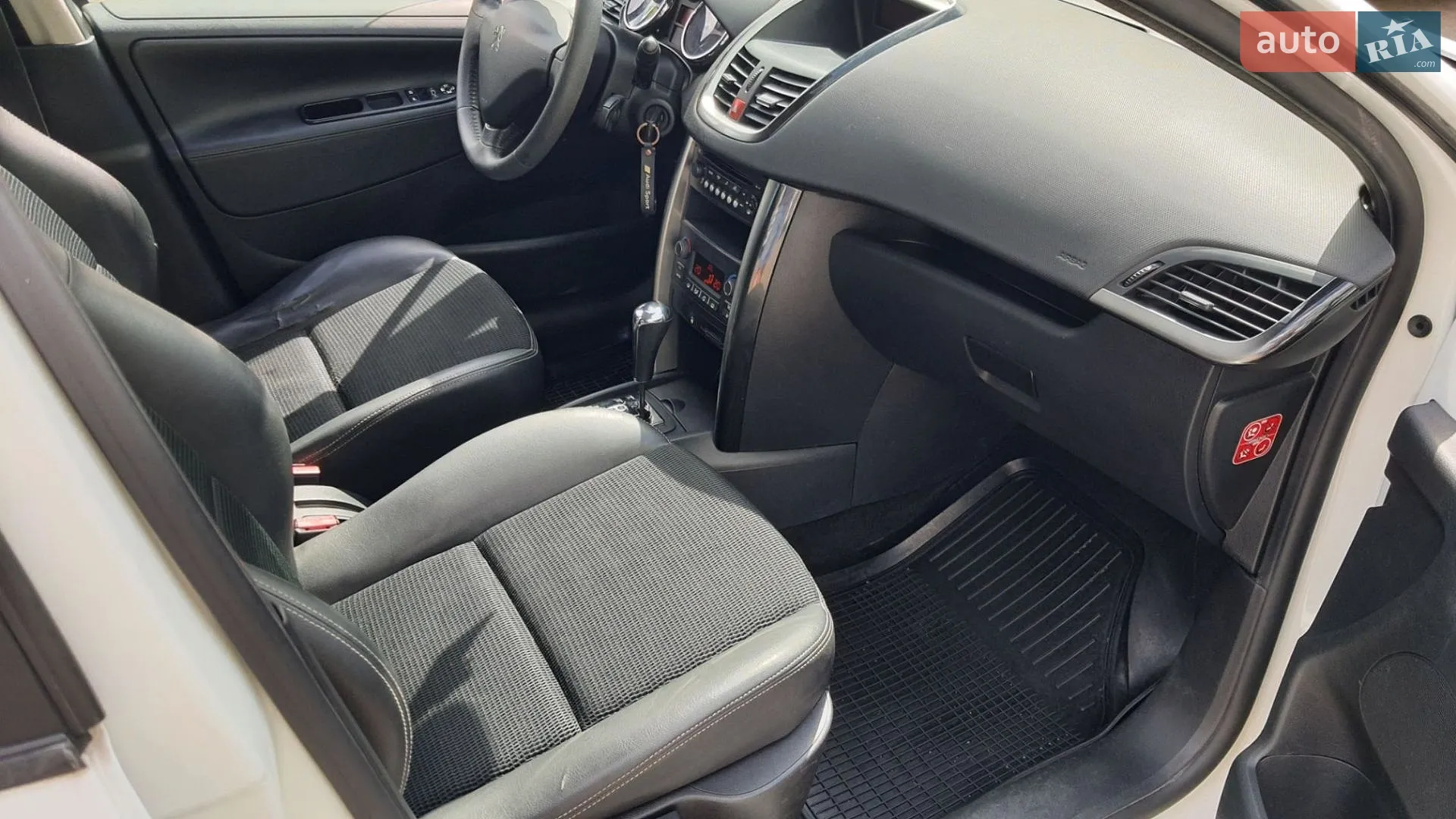 2011 Peugeot 207 - мініатюра 12
