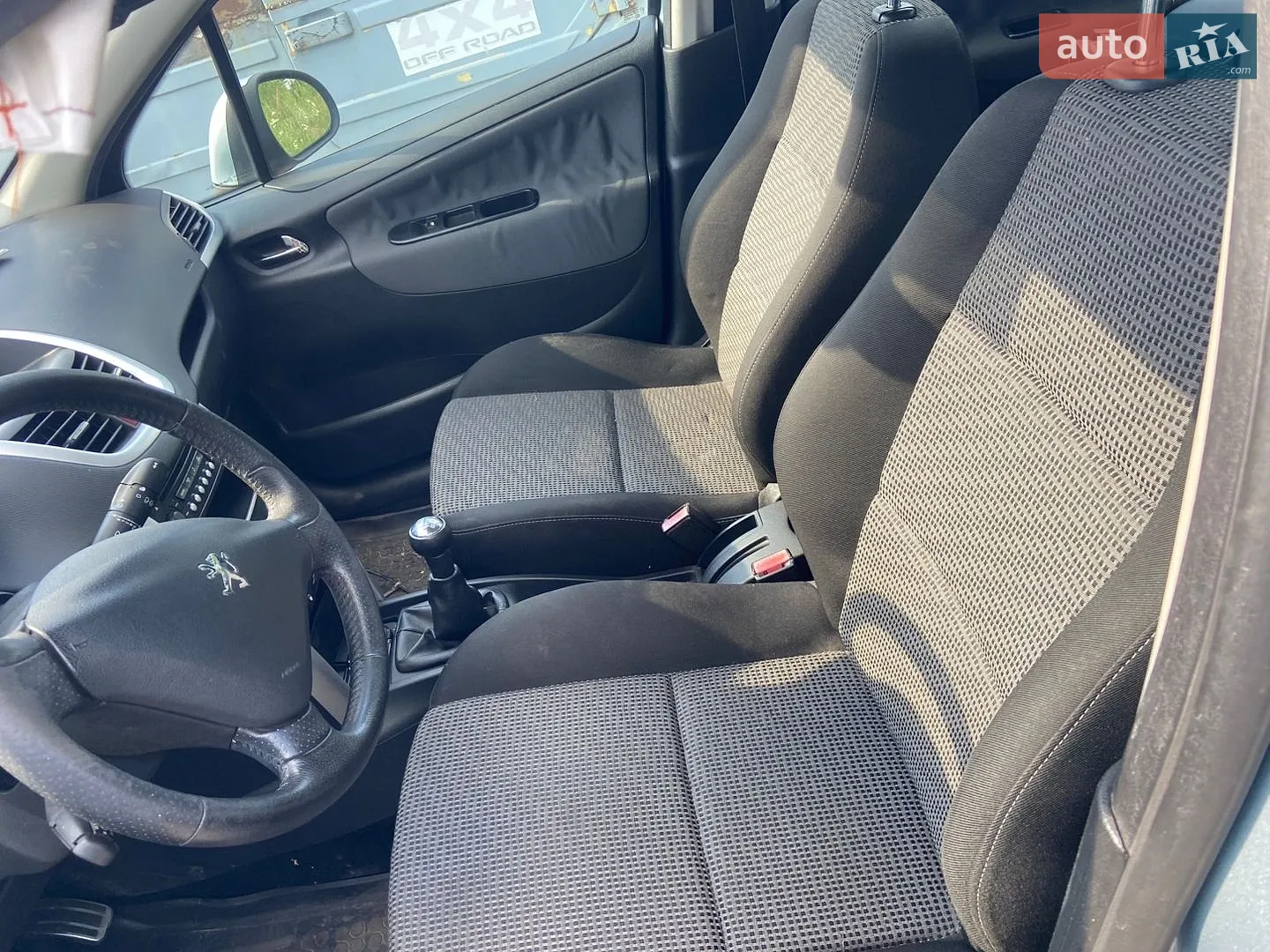 2010 Peugeot 207 - мініатюра 3