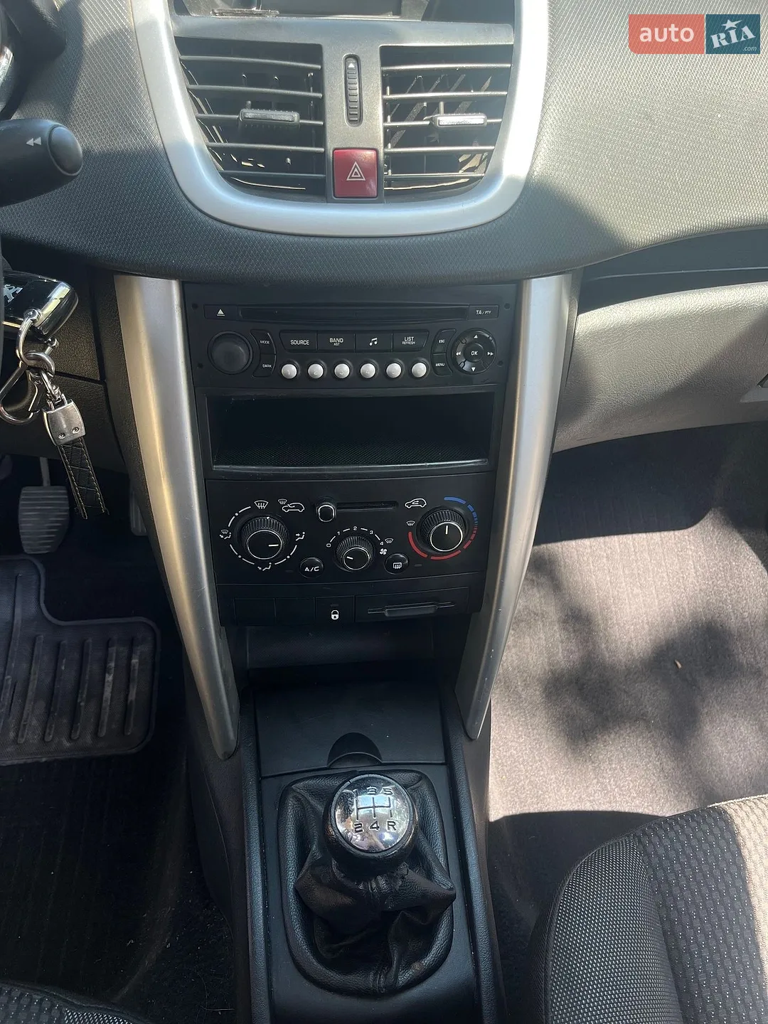 2011 Peugeot 207 - мініатюра 15
