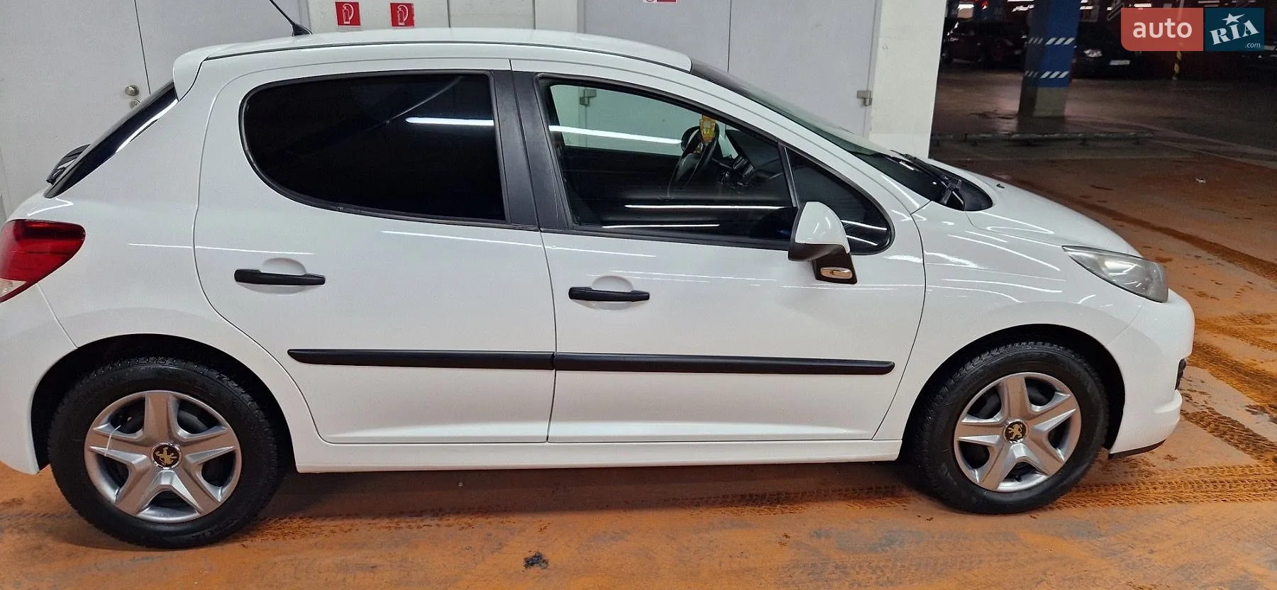 2011 Peugeot 207 - фото 1