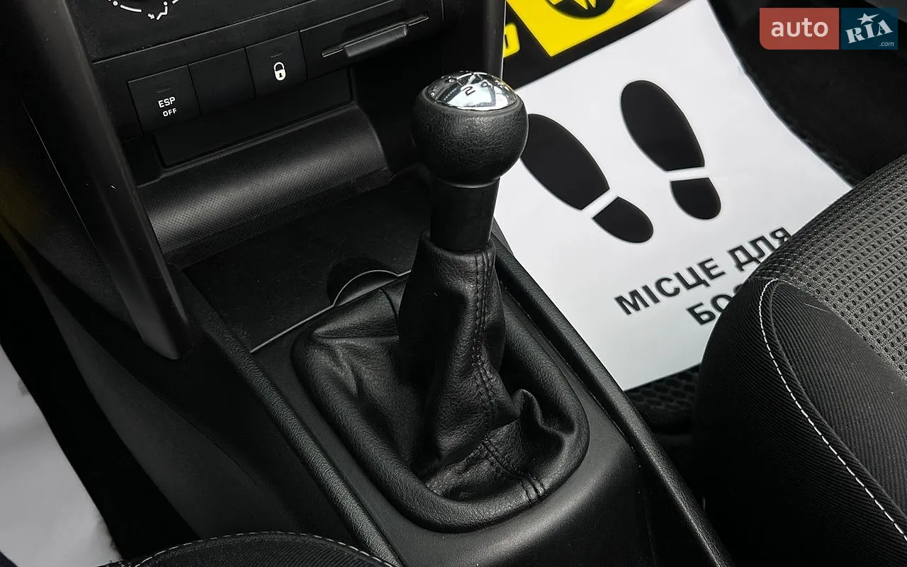 2010 Peugeot 207 - мініатюра 17