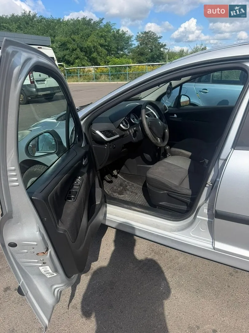 2010 Peugeot 207 - мініатюра 7