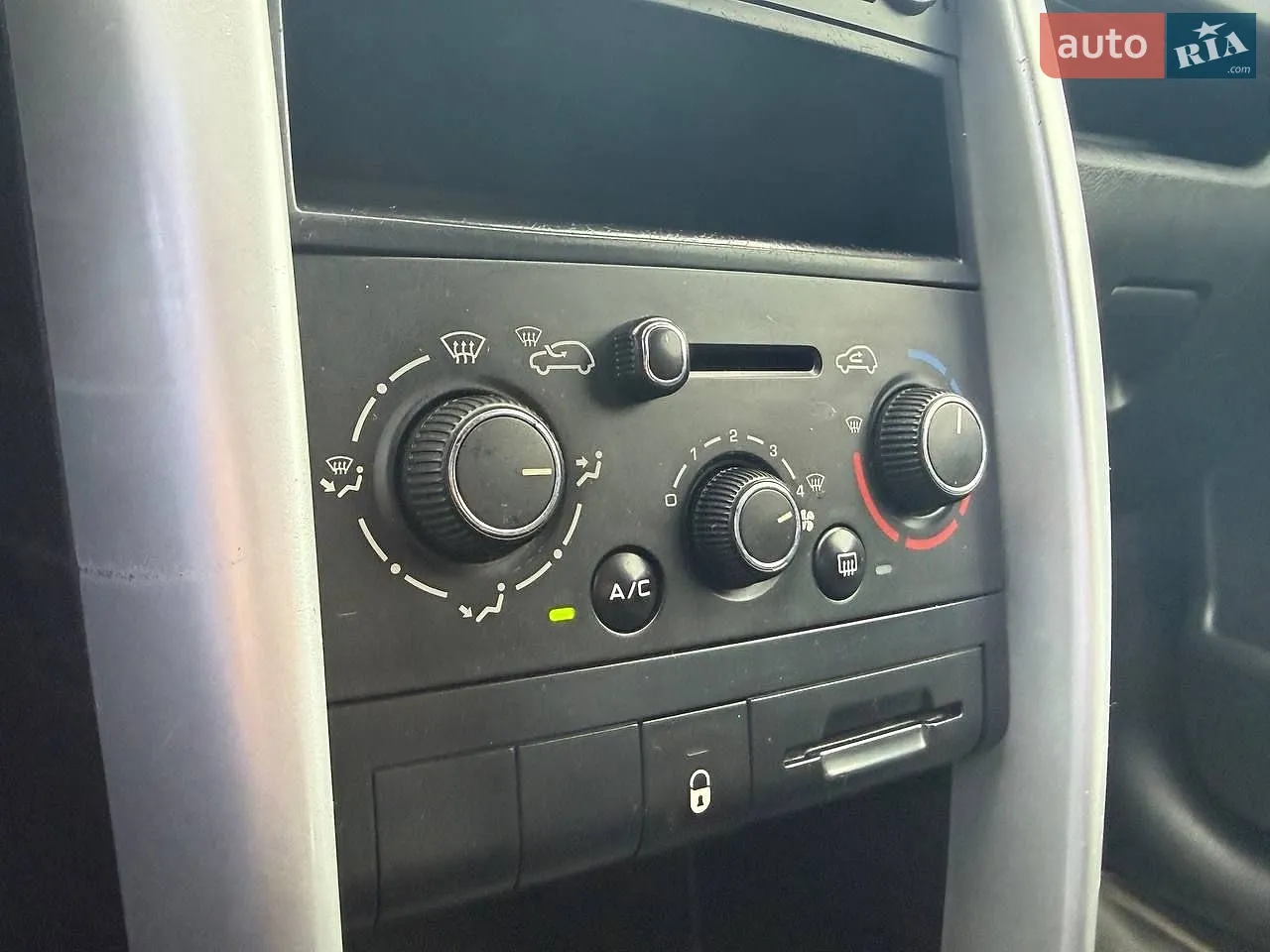 2011 Peugeot 207 - мініатюра 17