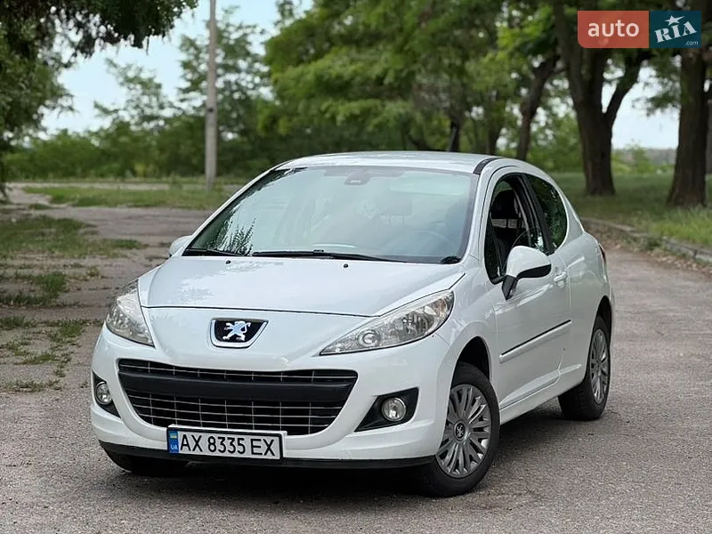Peugeot 207 2011