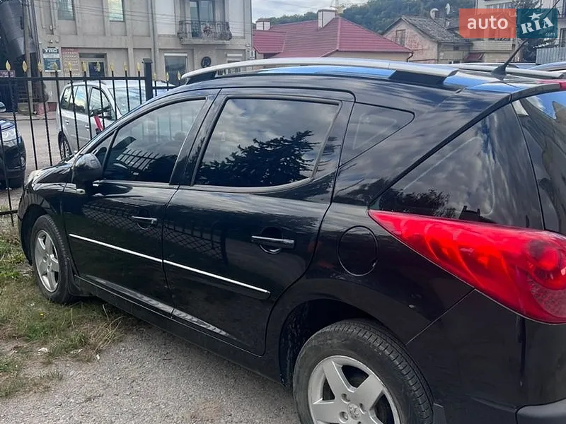 Peugeot 207 2012