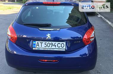 Хэтчбек Peugeot 208 2013 в Калуше