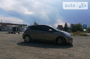 Хэтчбек Peugeot 208 2013 в Богородчанах