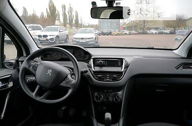 Хетчбек Peugeot 208 2014 в Києві