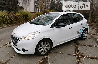 Хэтчбек Peugeot 208 2014 в Киеве