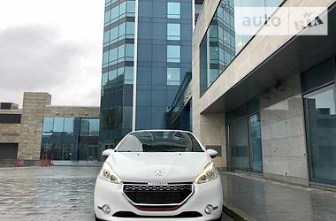 Хэтчбек Peugeot 208 2014 в Харькове