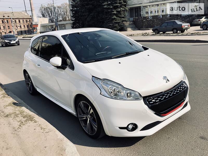 Хетчбек Peugeot 208 2014 в Харкові